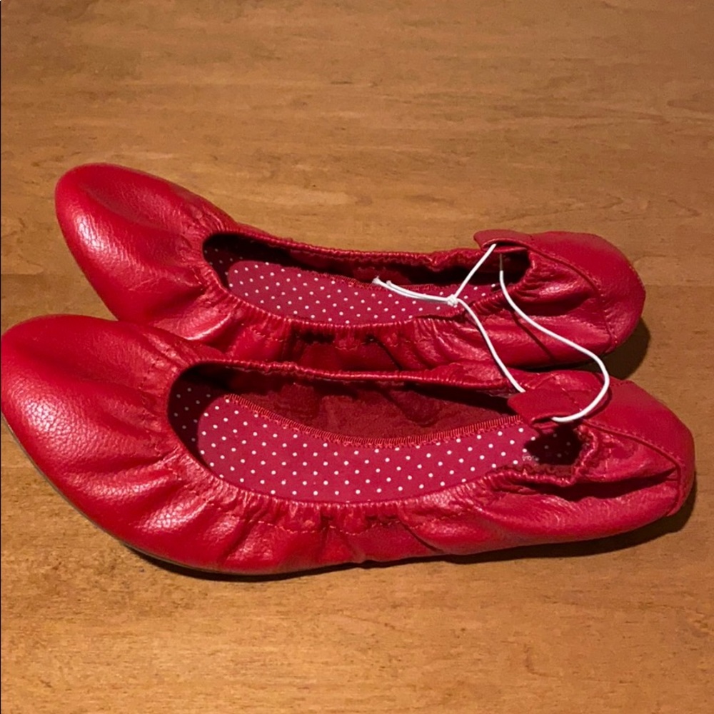 Old Navy red ballet flats